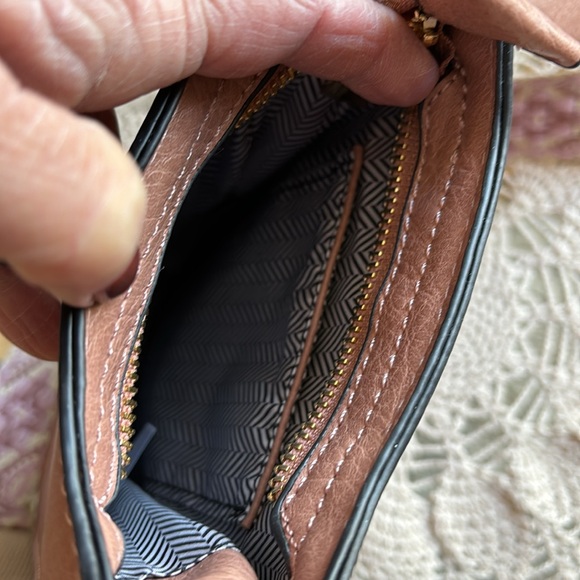 Crossbody Bag - Picture 5 of 7